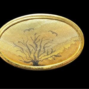 Uhlig unsigned Gold Oval Brooch with‎ Tree Design